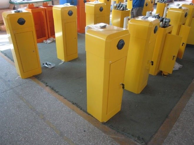 Remote Control Car Park Barrier System , Automatic Boom Barrier Aluminum Alloy Motor